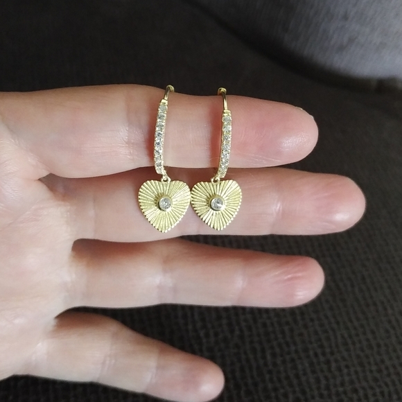 Stella Picciotto Textured Heart❤️ Hoop Earrings - Picture 9 of 12